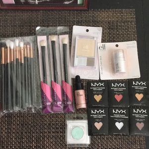 Makeup bundle